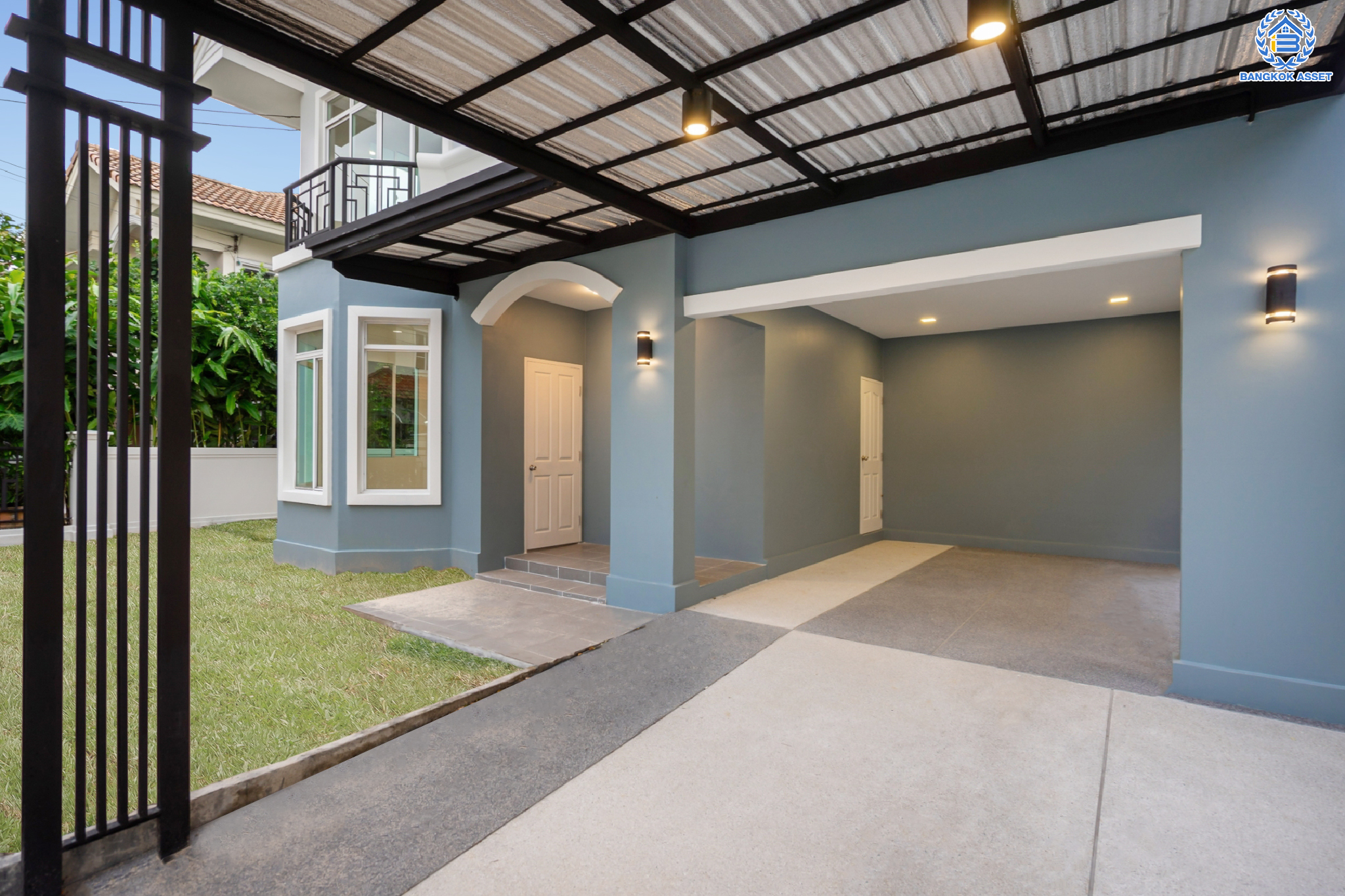 บ้านมือสองตกแต่งใหม่ หลังใหญ่ ดีไซน์ทันสมัย เนื้อที่ 54.1 ตร.ว. ม.ภัสสร14 บางใหญ่-กาญจนาฯ (ซ.กันตนา) รองรับทุกความสุข ฟังก์ชัน 3 ห้องนอน 3 ห้องน้ำ 1 ห้องอเนกประสงค์ 2 ที่จอดรถ บนทำเลศักยภาพ ใกล้เซ็นทรัลเวสต์เกต ทางด่วน "ศรีรัช" และรถไฟฟ้าสายสีม่วง "สถานีตลาดบางใหญ่"